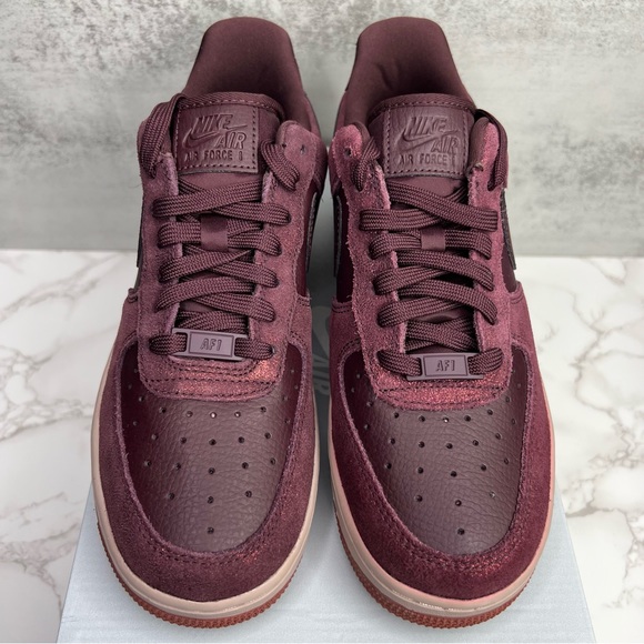 Nike Air Force 1 07 Premium - Picture 13 of 16